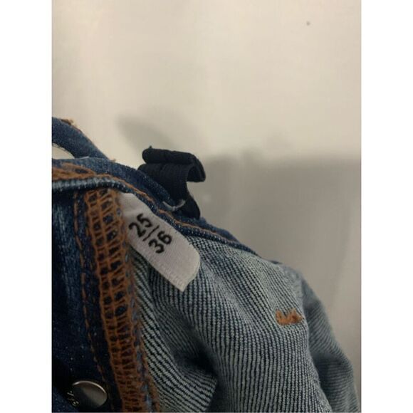 NEW WITH TAGS Gap Maternity Blue Jean Denim Bib Overalls Size Small - Picture 8 of 8